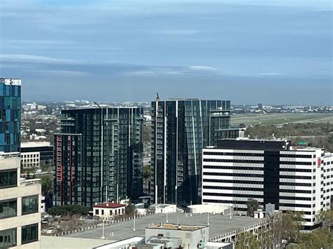 San Jose towers owner gets court to order delay for condo .